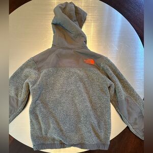 North face boys Denali size small, 7/8. Good condition. Grey